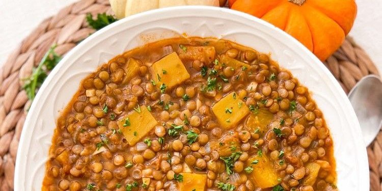Готовим испанское рагу из чечевицы и тыквы (Фото: spainonafork.com)