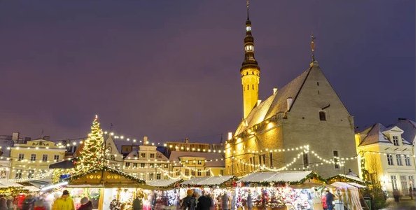 Різдвяний ярмарок у Кракові (Фото: depositphotos/agneskantaruk)