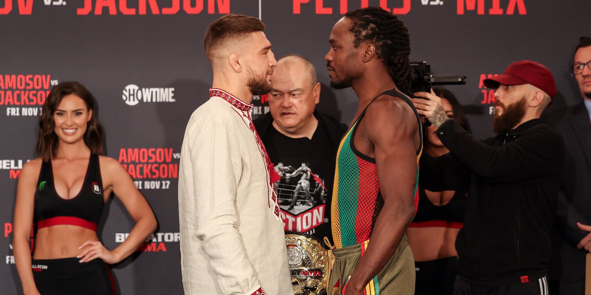 Амосов — Джексон (Фото: BellatorMMA)