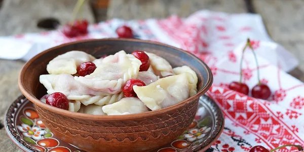 Одним из традиционных блюд на Андрея песенные вареники (Фото: depositphotos/zoryanchik)