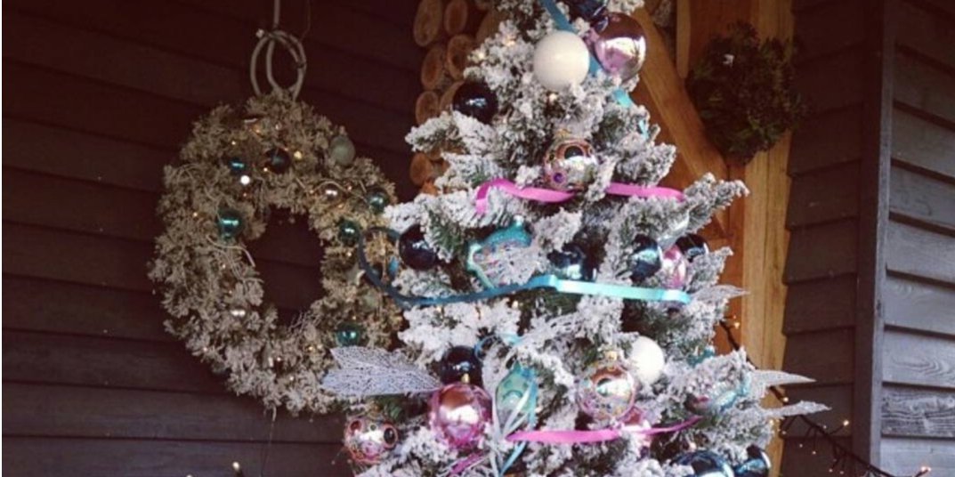 Ідеї для декорації святкової ялинки (Фото: instagram/christmas.decorationss)
