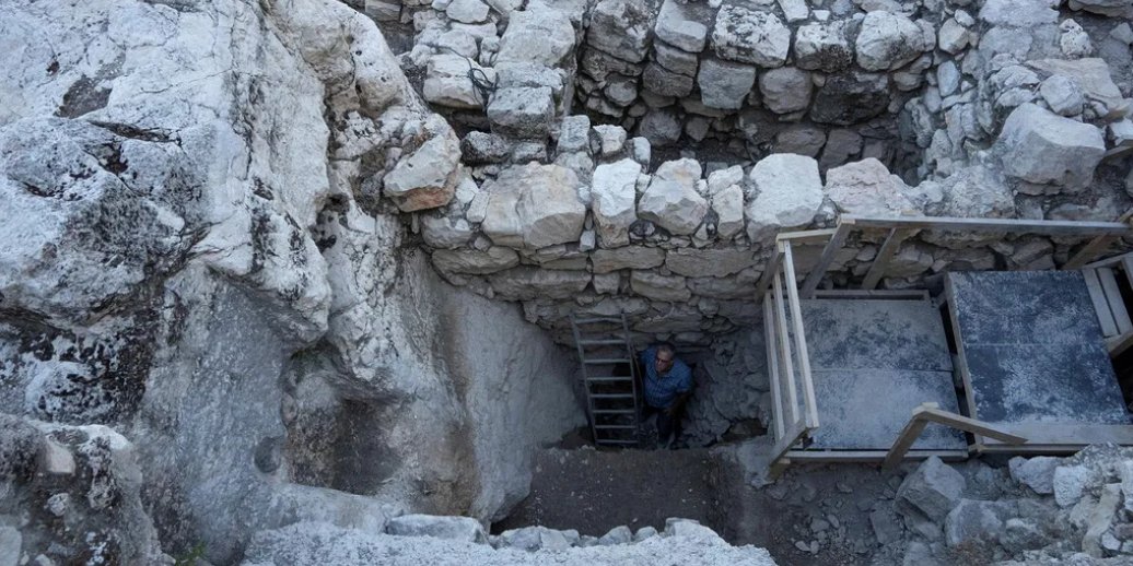 Древний ров поставил множество вопросов перед учеными (Фото: Courtesy of the City of David)