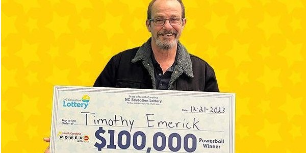 Чоловік придбав два ідентичні квитоки на розіграш Powerball (Фото: North Carolina Education Lottery)