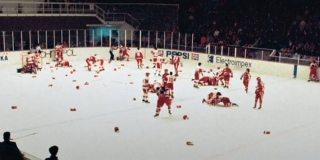 У бійці брали участь усі хокеїсти обох команд (Фото: thehockeynews.com)
