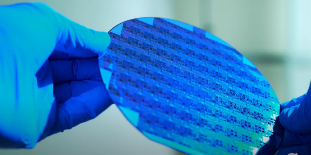 Графеновый полупроводник стал реальностью/скриншот из видео (Фото: Georgia Tech Research/youtube)