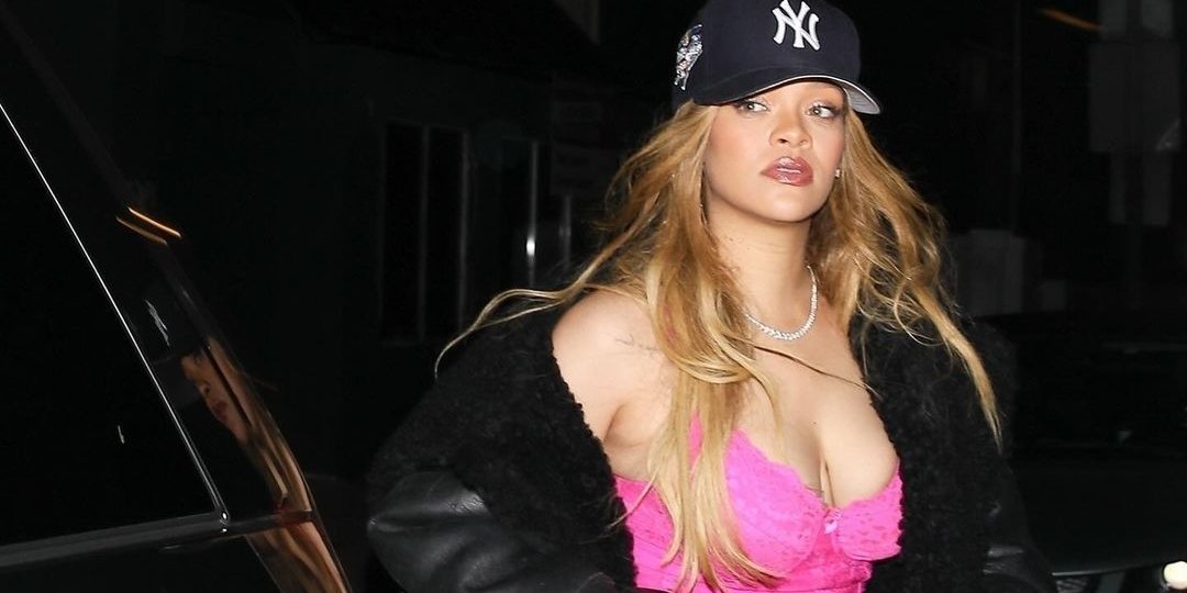 Ріанна вразила стильним casual-образом (Фото: demnagram/Instagram)