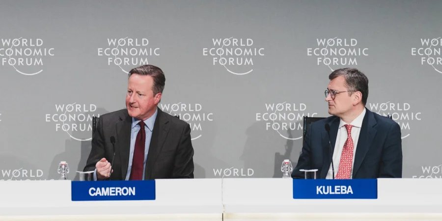 David Cameron and Dmytro Kuleba, Davos