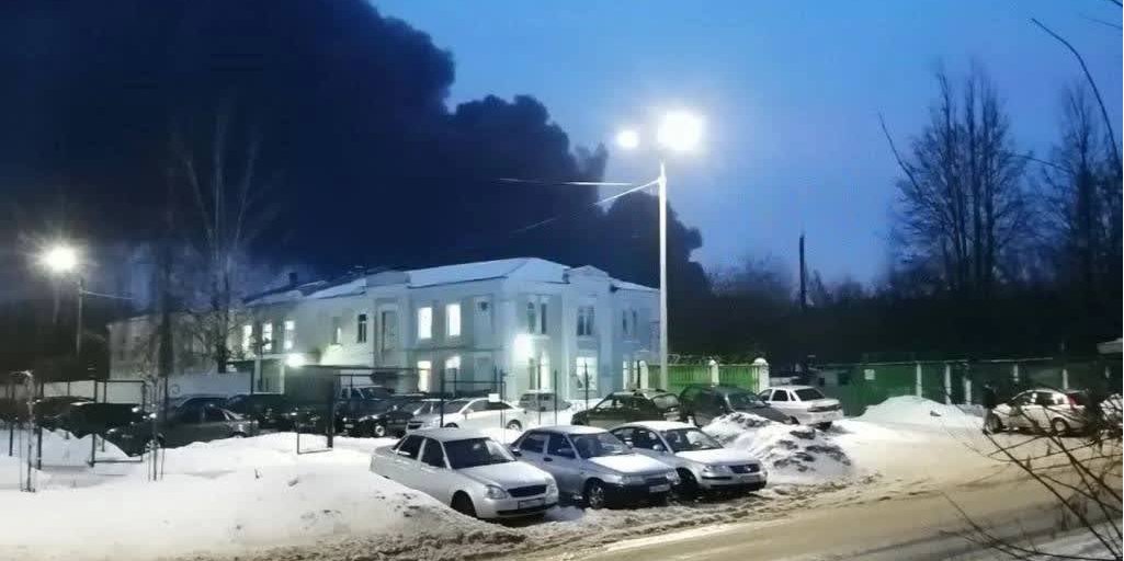 Attack on an oil base in Bryansk Oblast (Photo: Telegram channel Осторожно, новости)