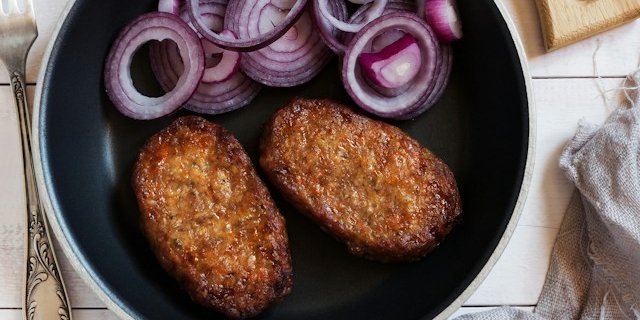 Невероятно нежные печеночные котлеты с пикантным вкусом (Фото: Елена Лея / unsplash)