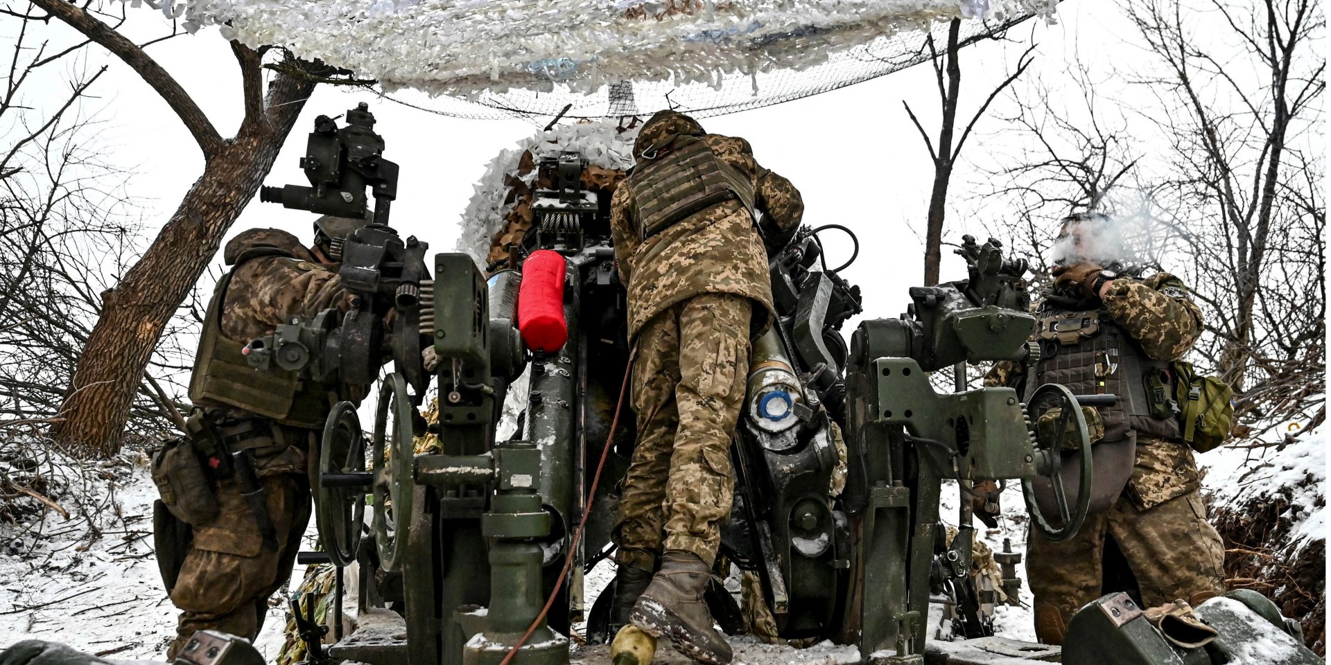 Ukrainian artillerymen (Photo: REUTERS/Stringer)