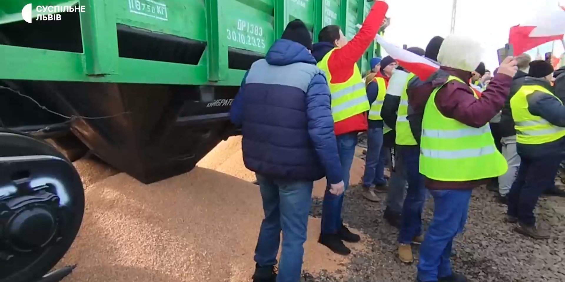 Dzwonkiewicz: I am sorry, my dear Ukrainian friends. What is happening cannot be done by my people. It is shameful and disgraceful (Photo: Скріншот відео Суспільне Львів)