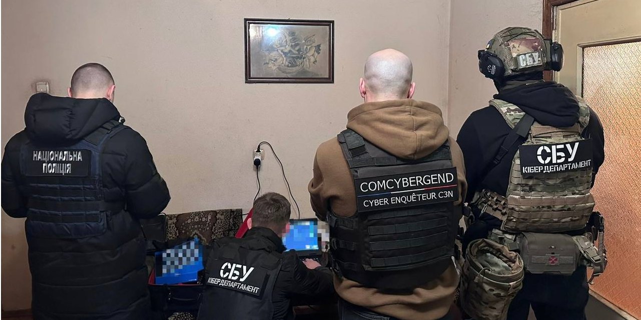 Следователи провели обыски в Тернополе (Фото: Офис генпрокурора / Telegram)