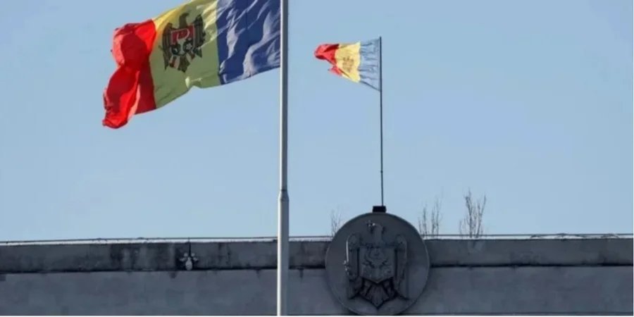 Flags of Moldova (Photo: REUTERS/Gleb Garanich)