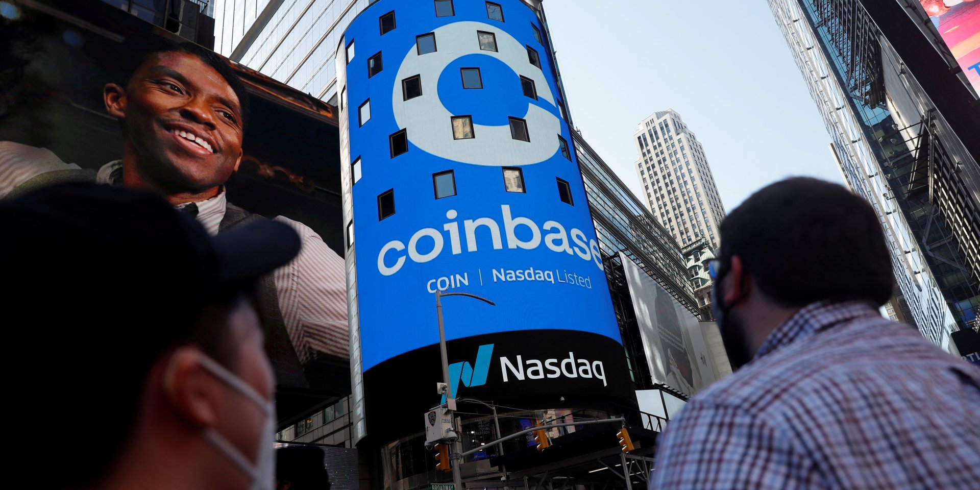 Coinbase (Фото: REUTERS/Shannon Stapleton)