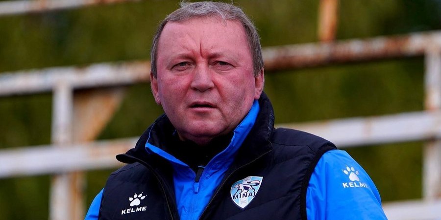 Тренер Владимир Шаран рассказал, чем занимались болельщики на трибунах ...