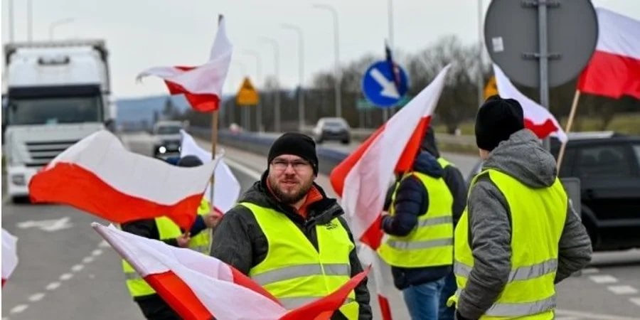 Polish farmers will let 24 cars a day through the Shehyni crossing to Ukraine (Photo: Ukrinform)