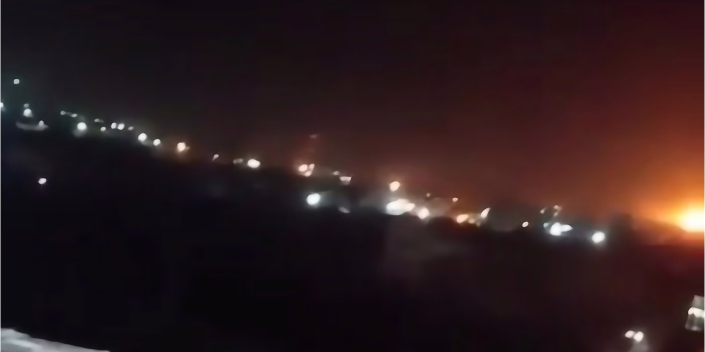 Безпілотники атакували російський Таганрог (Фото: Сергій Братчук/Telegram, скріншот з відео)
