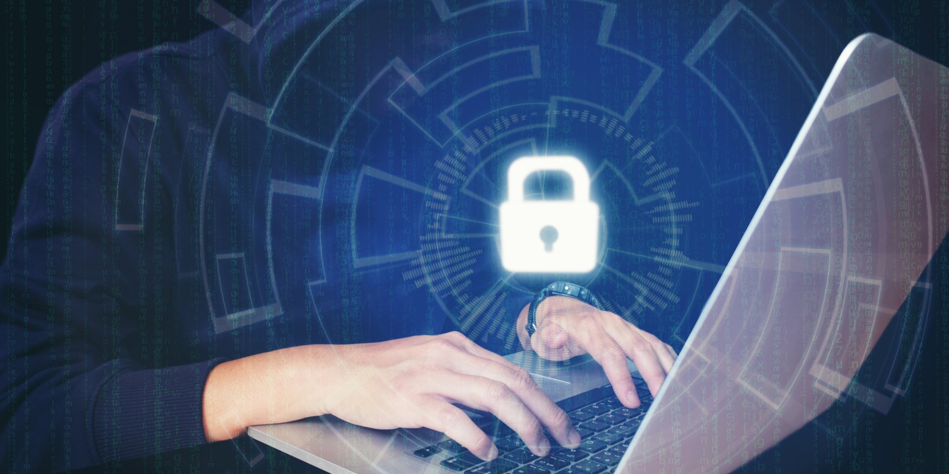 Постоянно обновляйте операционные системы, программы, включая VPN для защиты от уязвимости (Фото: Joykid/depositphotos)