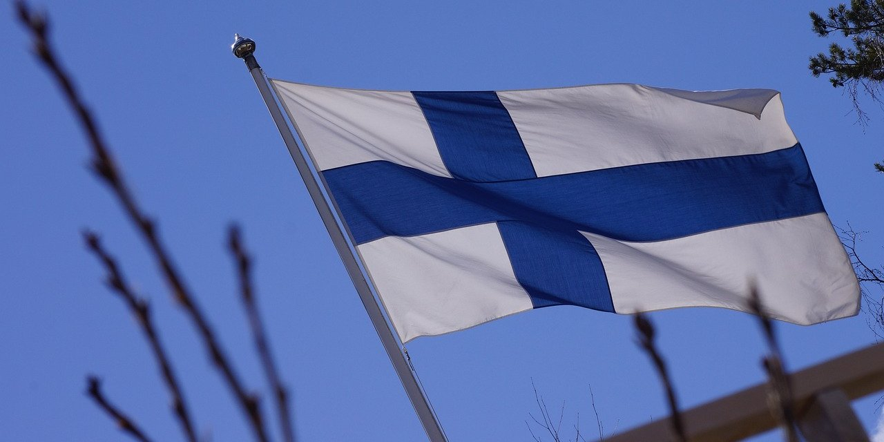Finnish flag (Photo: Merja Partanen / Pixabay)