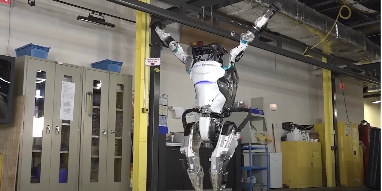 Atlas уходит на пенсию (Фото: Скриншот из видео Boston Dynamics / YouTube)