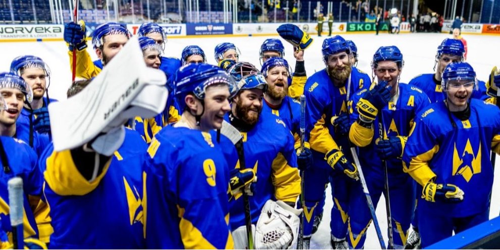 Победители турнира (Фото: IIHF)
