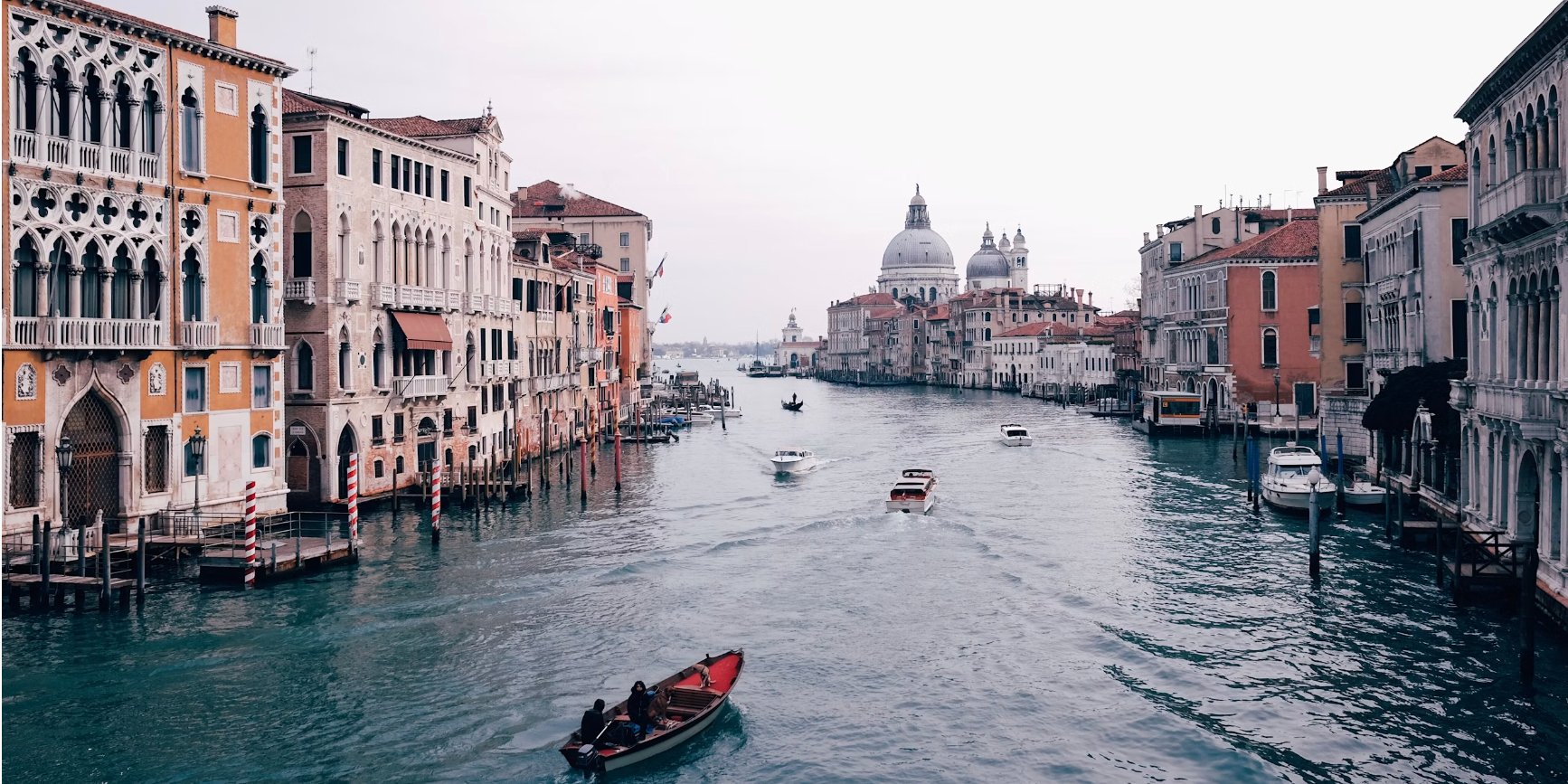 Плитные визиты в Венецию (Фото: Stijn te Strake/Unsplash)