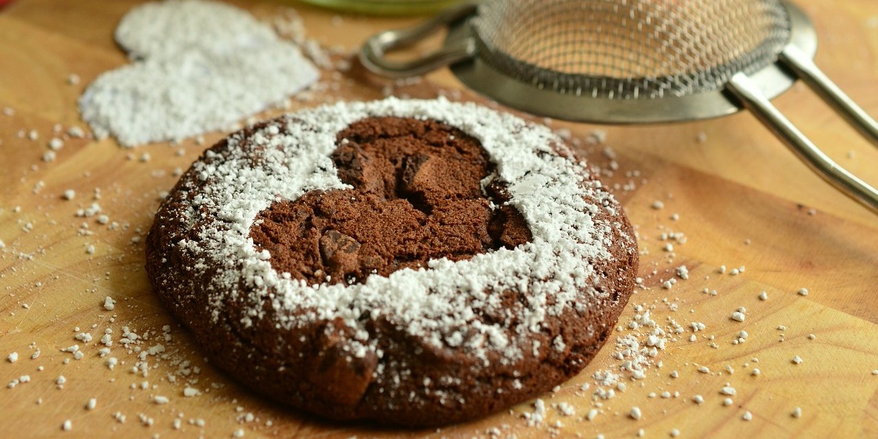 Чрезвычайно вкусные шоколадные брауни с солью (Фото: congerdesign / pixabay)