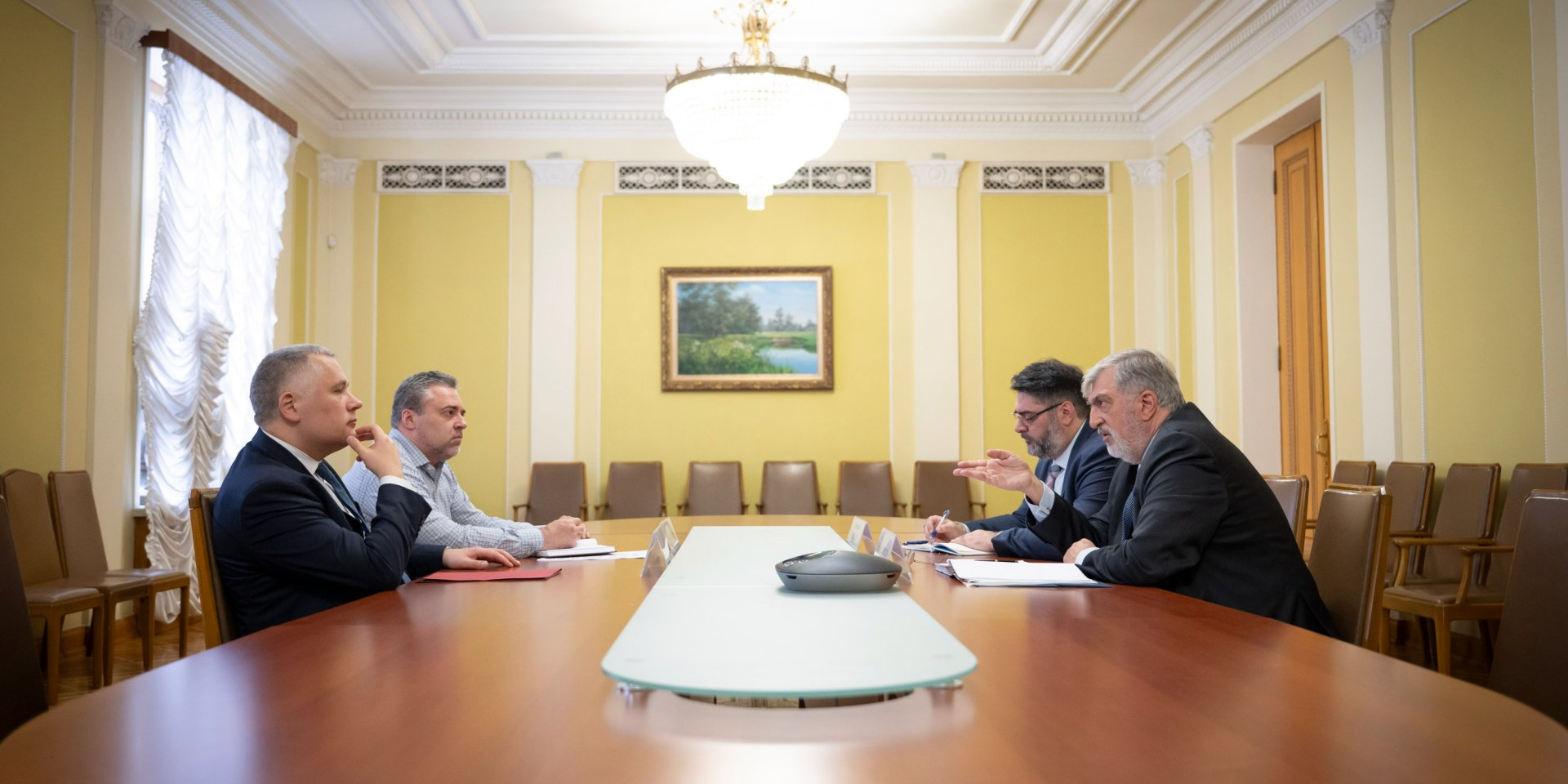 Deputy Head of the Presidential Office Ihor Zhovkva and Special Envoy of Greek Ministry of Foreign Affairs for Ukraine Spyridon Lambridis (Photo: Presidential Office (OP))