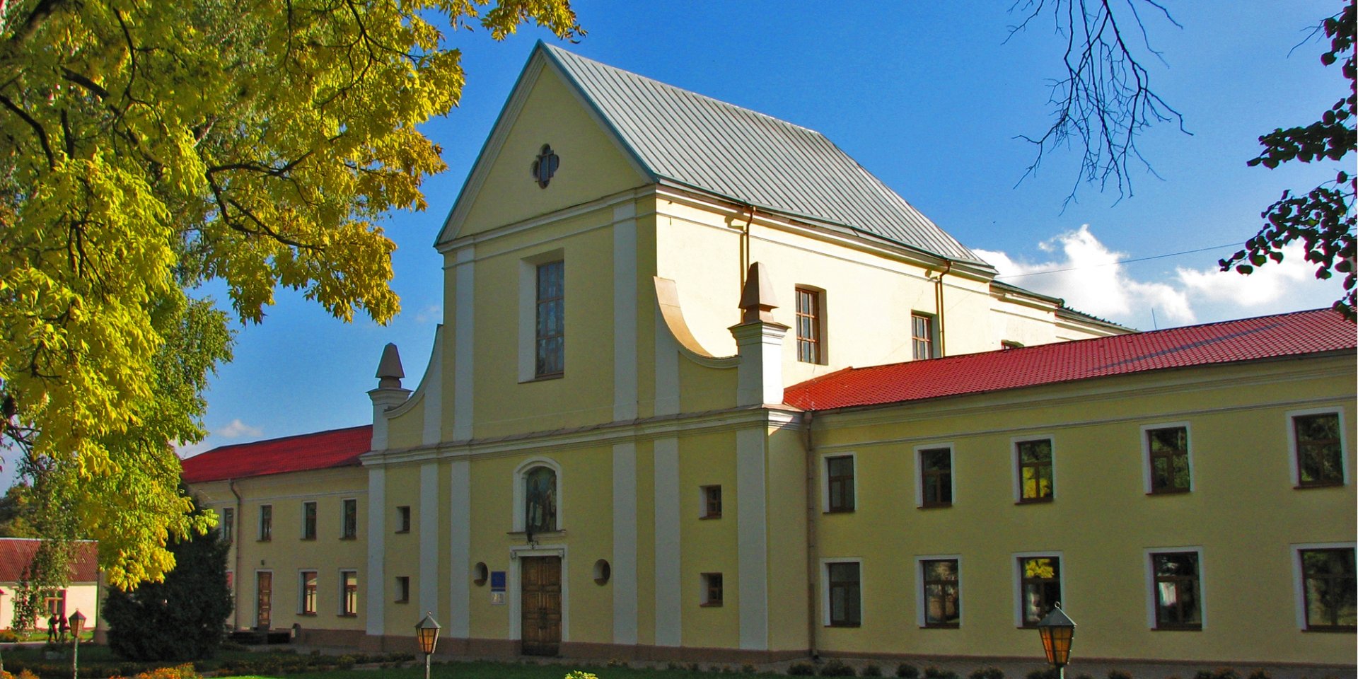 Что посмотреть на Ровенщине. Острожская академия, иллюстративное фото (Фото: depositphotos.com/Lindasky76)