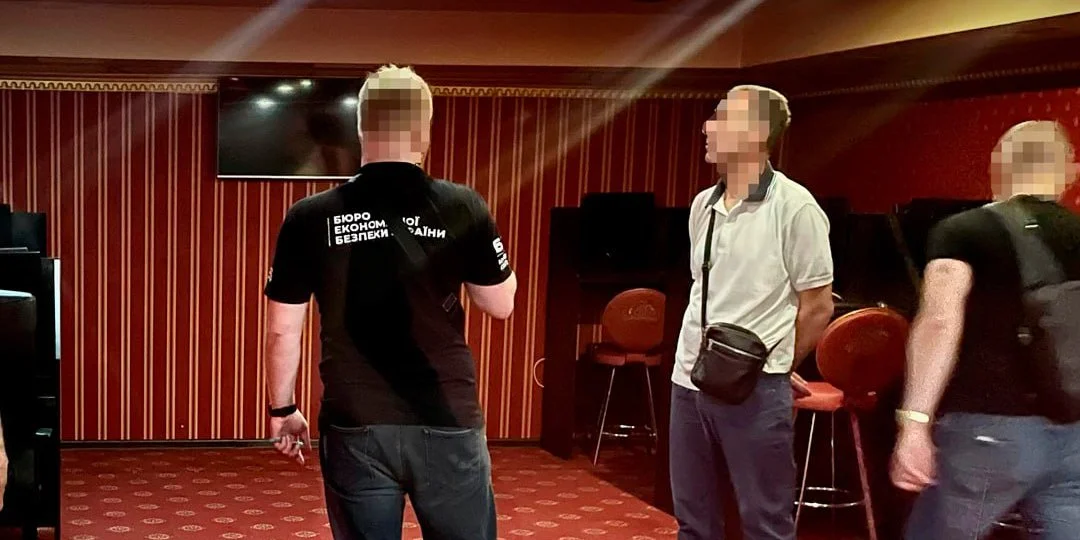 Во время обысков было изъято более 70 комплектов компьютерной техники (Фото: БЭБ)