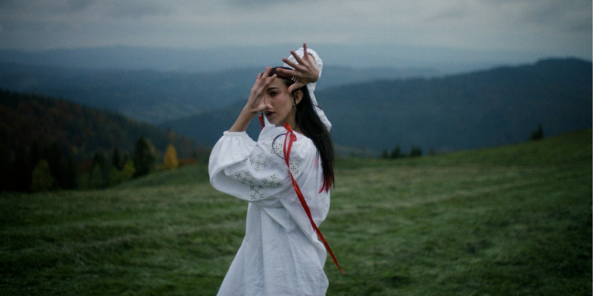 Нова колекція Etnodim Своя сорочка (Фото: Drama Queen)