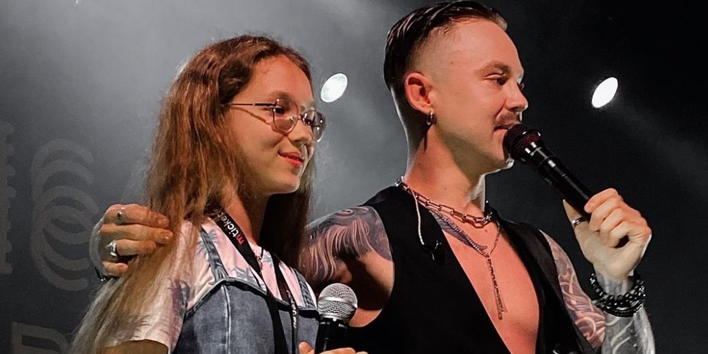 Артем Пивоваров підтримав юну українку, яка обрізала волосся (Фото: Instagram pivovarovmood)