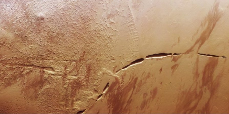 Aganippe Fossa має довжину приблизно 600 кілометрів (Фото: ESA/DLR/FU Berlin)