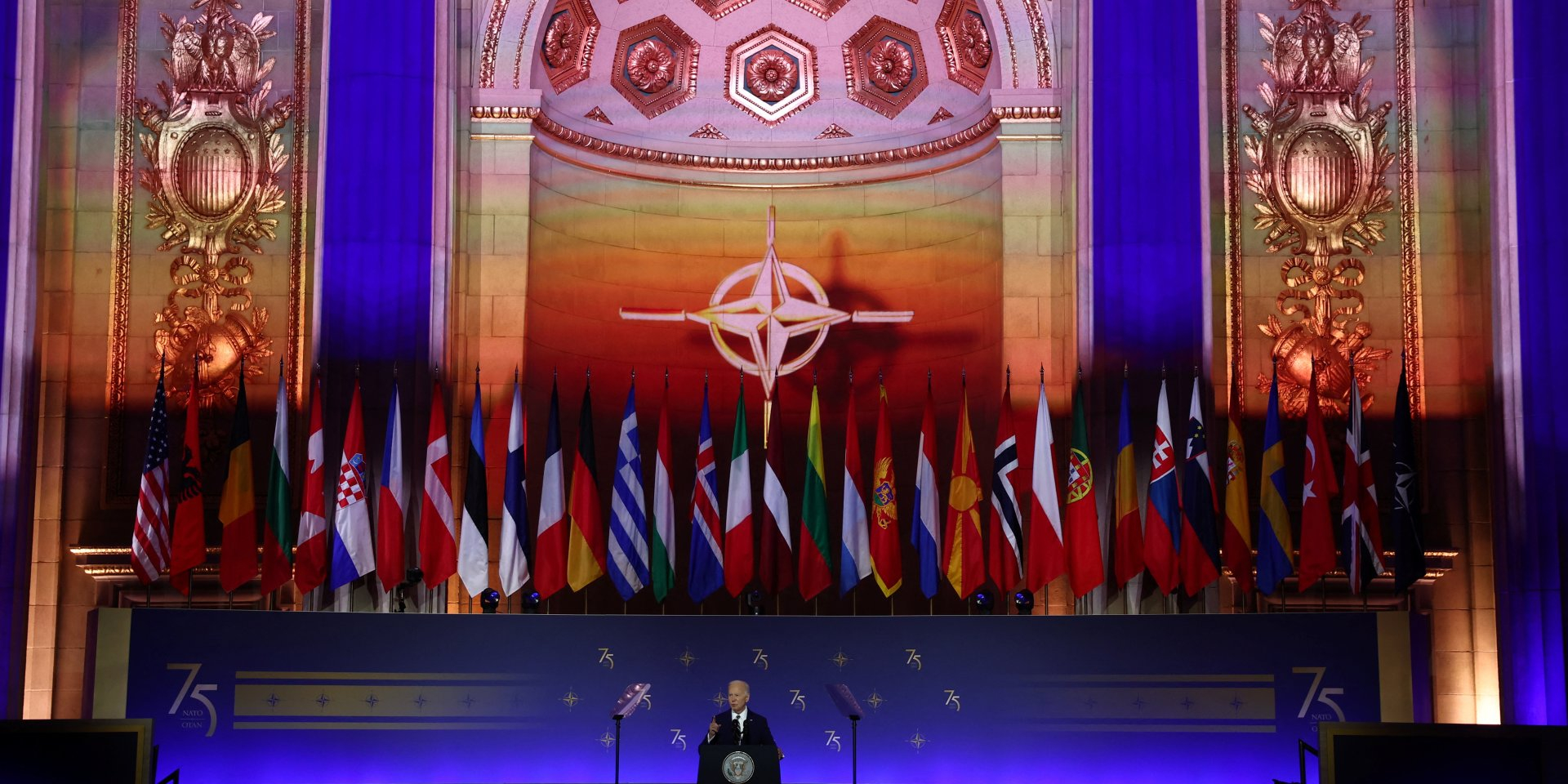 There is an opinion that Ukraine can join NATO only after the war (Photo: REUTERS/Yves Herman)