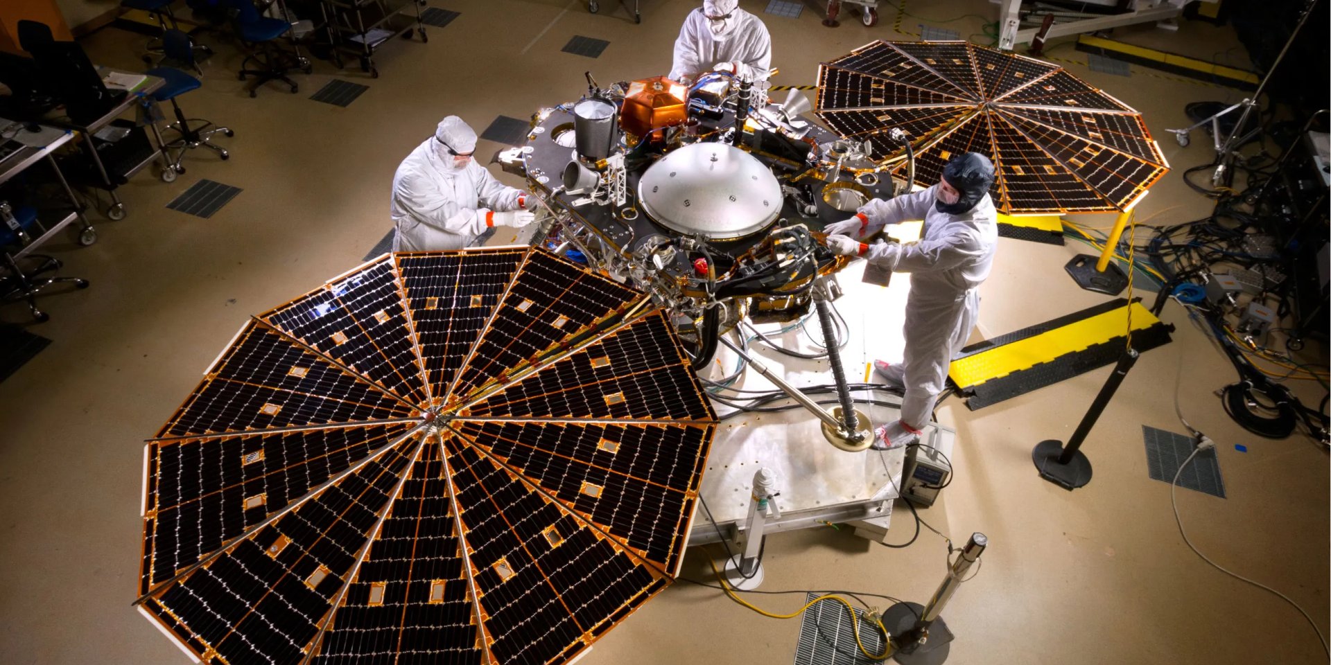 Посадочный модуль InSight помог ученым сделать это открытие (Фото: NASA/JPL-Caltech/Lockheed Martin Space)
