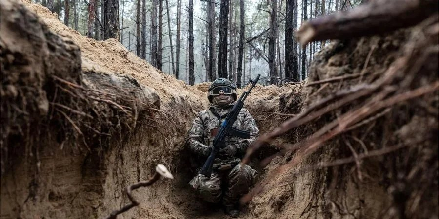 Ukrainian soldier at a position (Photo: Diego Herrera Photojournalist, 13-та бригада НГУ Хартія/Facebook)