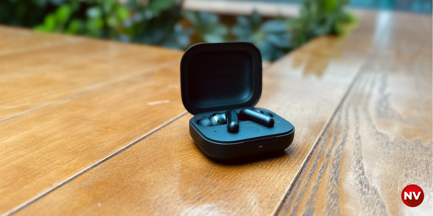 Детальный обзор беспроводных наушников Motorola Moto Buds+ (Фото: NV)