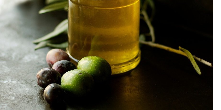 Оливкова олія (Фото: StockSnap/pixabay)