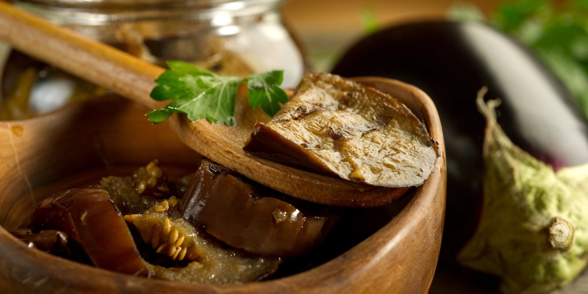 Баклажаны со вкусом шашлыка на зиму (Фото: marcomayer / depositphotos)