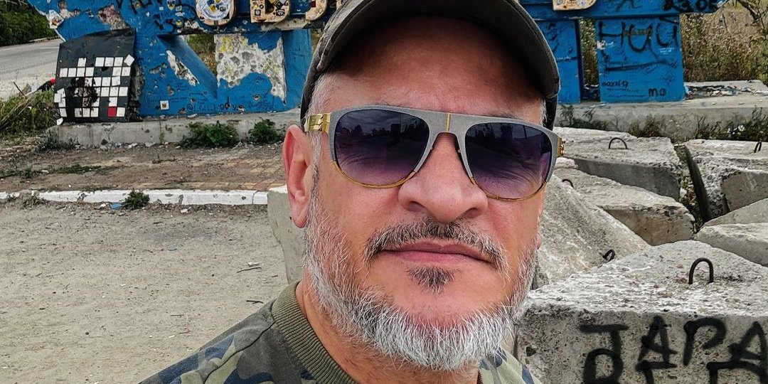 Эктор Хименес-Браво рассказал о своей поездке на восток к военным (Фото: @hectorjimenezbravo/Instagram)