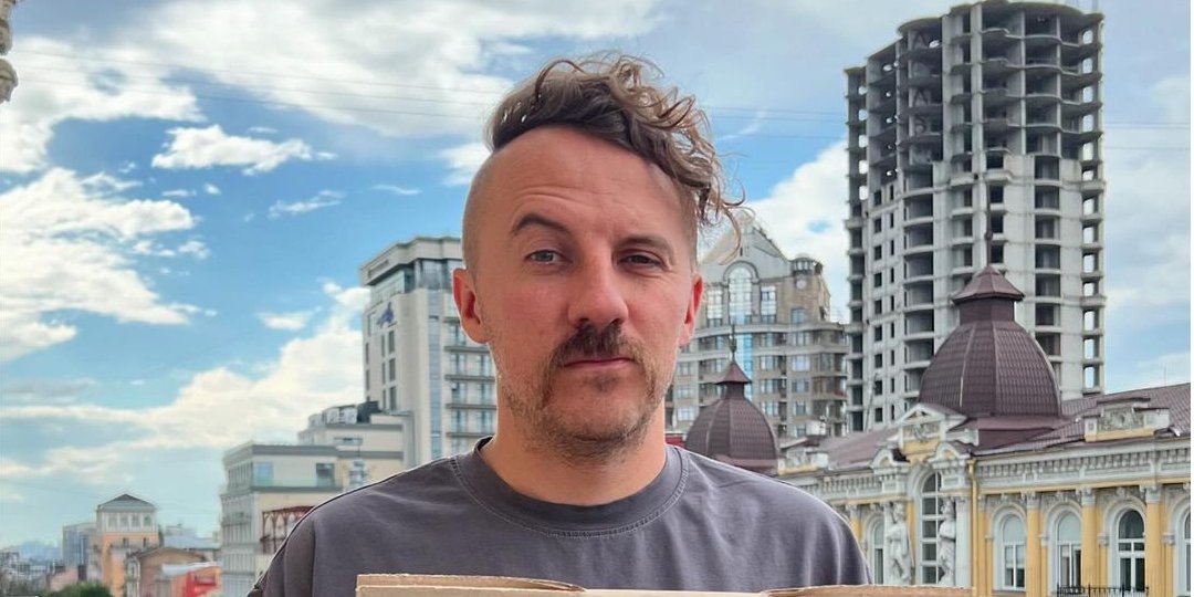 Евгений Клопотенко предложил создать «современный гимн Киева» вместо легендарной песни (Фото: @klopotenko/Instagram)