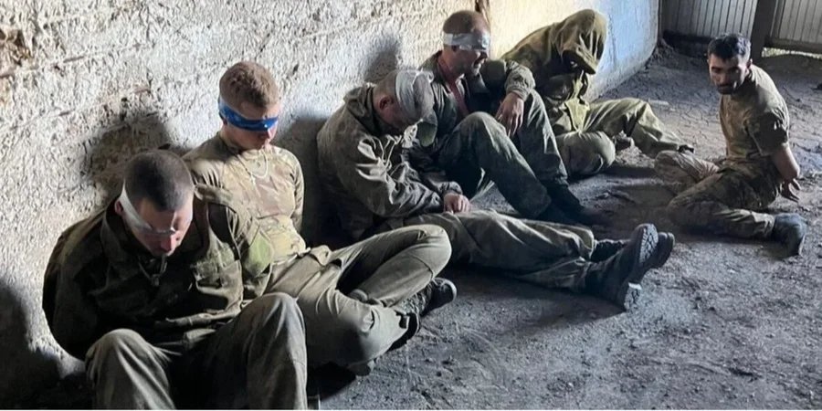 Група полонених росіян (Фото: Джерело&nbsp;NV в&nbsp;СБУ)