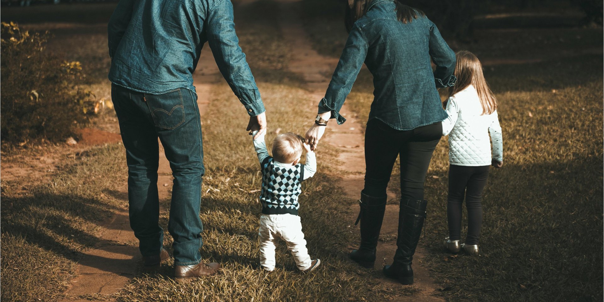 Поздравление на 1 сентября для родителей. Иллюстративное фото (Фото: pexels.com/Vidal Balielo Jr)