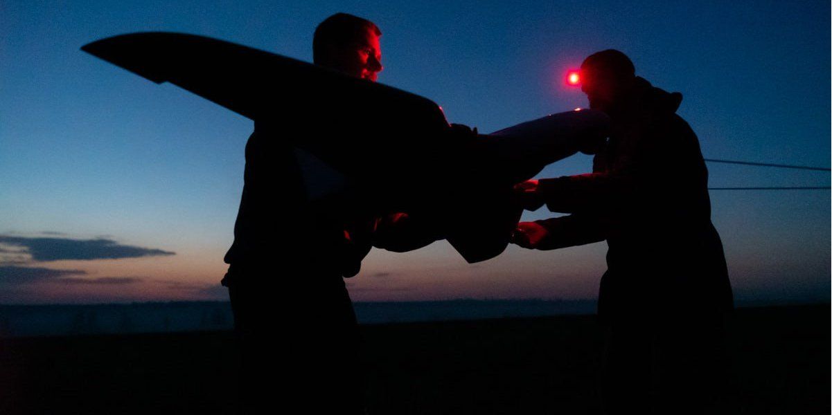 Servicemen from the 41st Mechanized Brigade launch a reconnaissance drone (Photo: Ground Forces/Facebook)