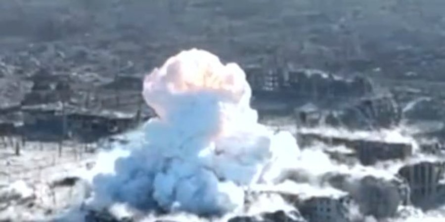 Самый мощный неядерный боеприпас. Россияне заявили, что ударили по&nbsp;Волчанску ОДАБ-9000, в&nbsp;Defense Express рассказали, действительно&nbsp;ли это так