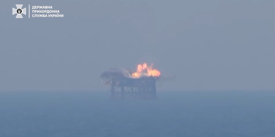 &laquo;Морские крепости Украины&raquo;. Пограничники показали эксклюзивные кадры боев за&nbsp;вышки Бойко в&nbsp;Черном море