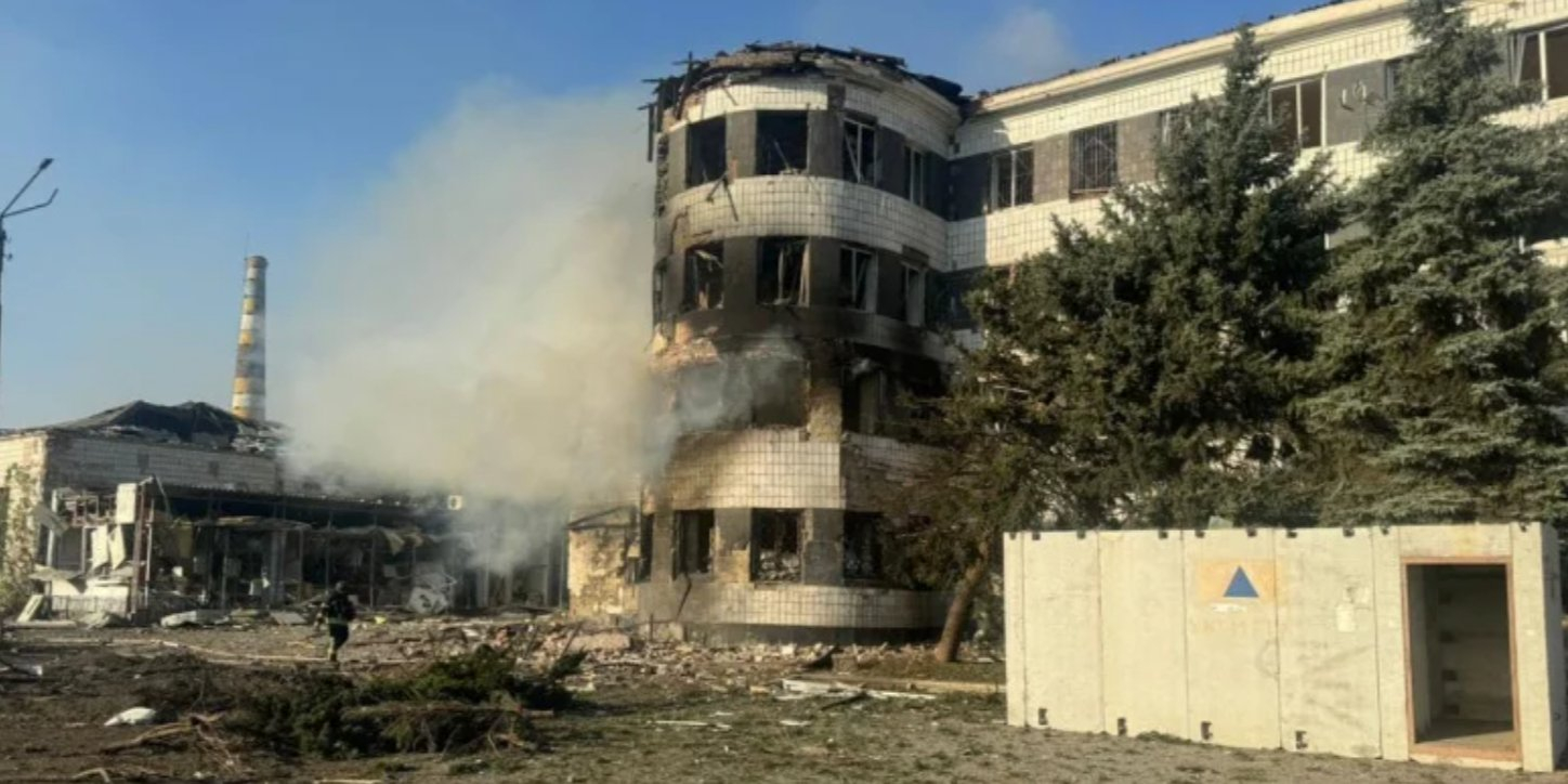 The day before, Russian troops destroyed the Ukrposhta branch in Kostiantynivka (Photo: dn.gov.ua)