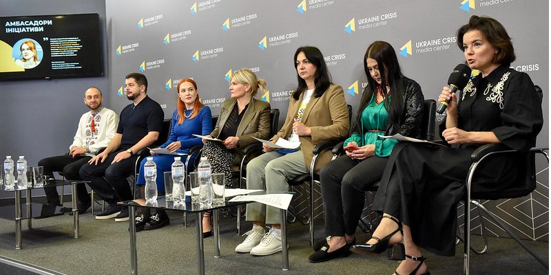 Ініціатива Батьки за Україну без тютюну та нікотину пропонує низку першочергових кроків для подолання епідемії вживання тютюну та нікотину серед дітей (Фото: center-life.org)