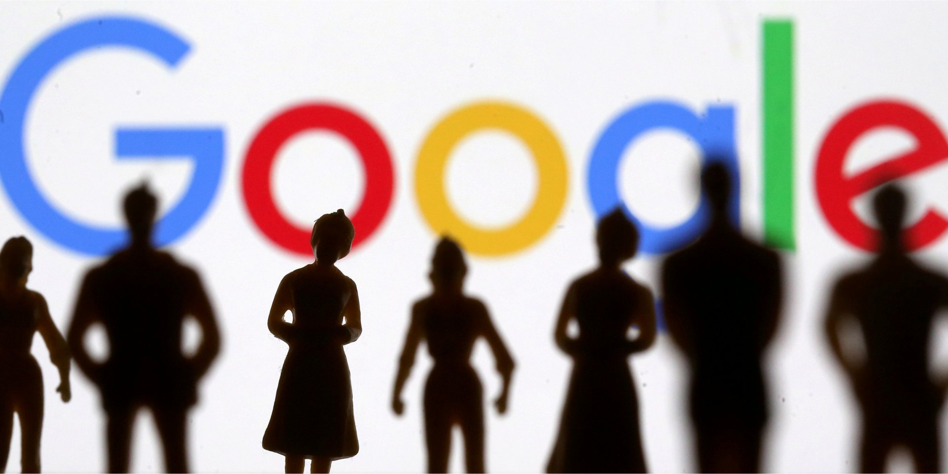 Google змушена поступитися конкурентам (Фото: REUTERS / Dado Ruvic)