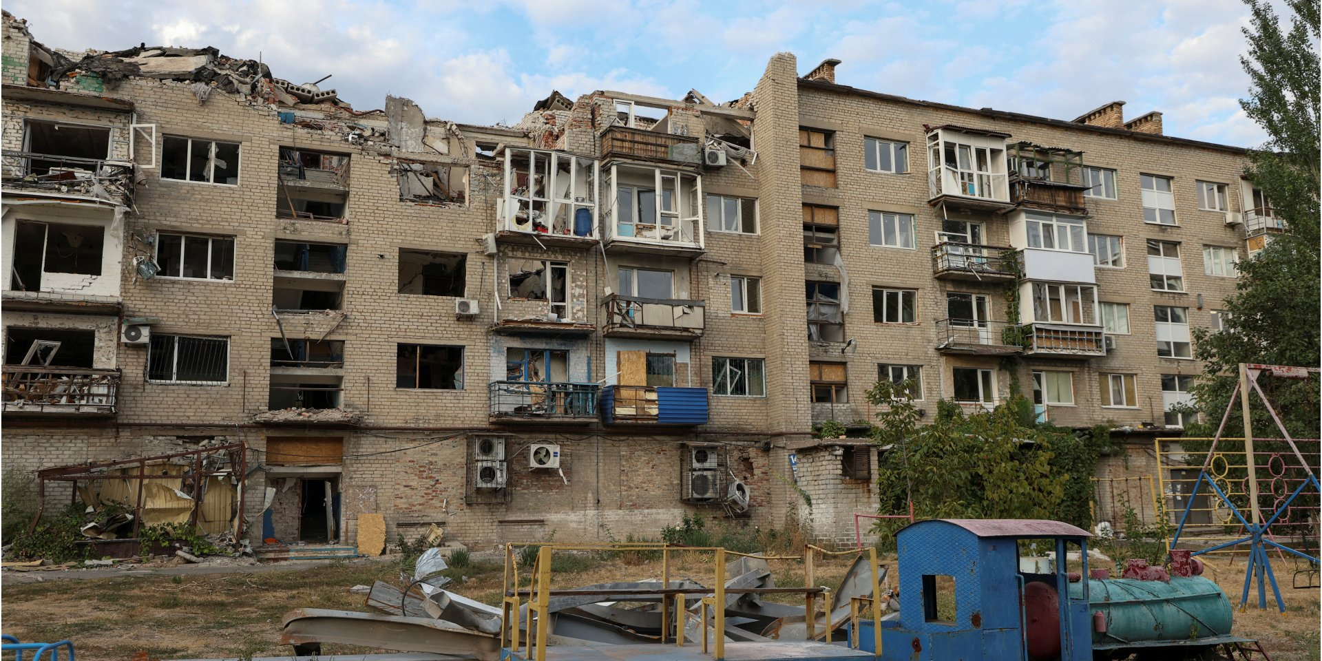 A residential building damaged by a Russian strike in Pokrovsk (illustrative photo) (Photo: REUTERS/Anton Shynkarenko)